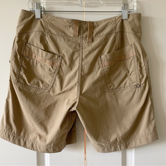 Mountain Hardwear Khaki Hiking Low Rise Shorts Size 10 - Picture 12 of 12